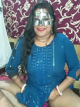 Hot muskaan online show from February 2025 09:49:01 PM