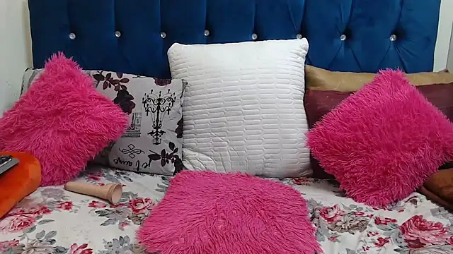 SexyLadyBoosxx online show from February 2026 01:36:02 PM