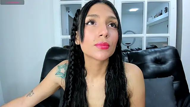 Snapshot of miss___evangeline chatting on February 2025 05:44:02 AM miss evangeline online show from February 2025 05:44:02 AM