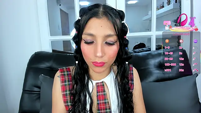 Snapshot of miss___evangeline chatting on February 2025 11:20:02 AM miss evangeline online show from February 2025 11:20:02 AM