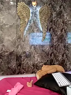 Snapshot of Danni_shy chatting on February 2025 10:22:01 PM Danni shy online show from February 2025 10:22:01 PM