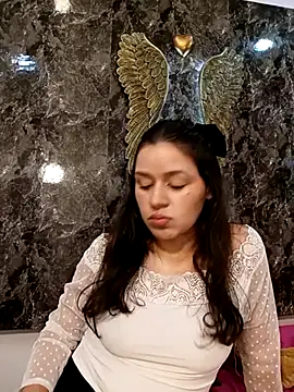 Snapshot of Danni_shy chatting on February 2025 04:48:02 PM Danni shy online show from February 2025 04:48:02 PM