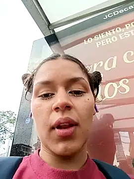 Snapshot of Danni_shy chatting on February 2025 09:52:02 PM Danni shy online show from February 2025 09:52:02 PM