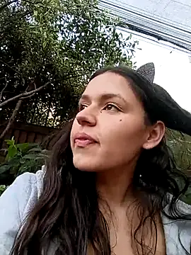 Snapshot of Danni_shy chatting on March 2025 05:18:01 PM Danni shy online show from March 2025 05:18:01 PM