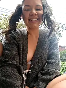 Snapshot of Danni_shy chatting on March 2025 03:09:01 PM Danni shy online show from March 2025 03:09:01 PM