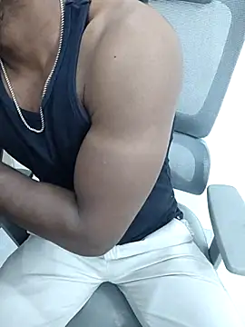 hot boy dic online show from December 2025 01:27:01 PM