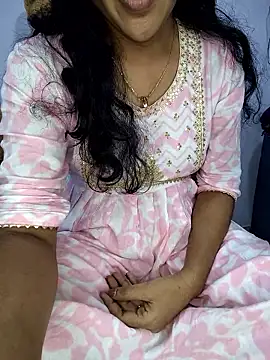 lovelygirl4567 online show from November 2025 05:24:01 PM