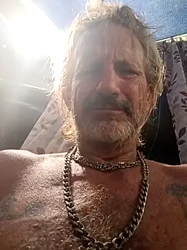Snapshot of Cloudin_around chatting on April 2026 03:42:02 PM Cloudin around online show from April 2026 03:42:02 PM