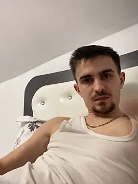 Demonpull69 online show from February 2026 04:11:02 PM