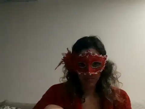 Snapshot of couple-tuga chatting on February 2025 10:51:02 PM couple-tuga online show from February 2025 10:51:02 PM