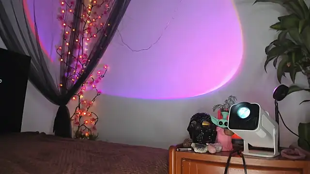 bronwgirl69 online show from October 2025 02:13:01 AM