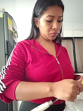 Snapshot of PaulaOrtiz_1 chatting on October 2025 04:16:01 PM PaulaOrtiz 1 online show from October 2025 04:16:01 PM