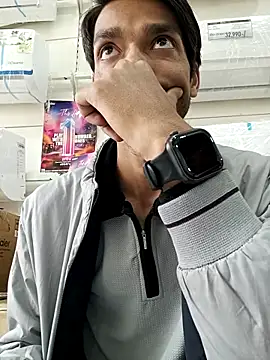 Snapshot of Tarun_0026 chatting on March 2025 05:30:01 AM Tarun 0026 online show from March 2025 05:30:01 AM