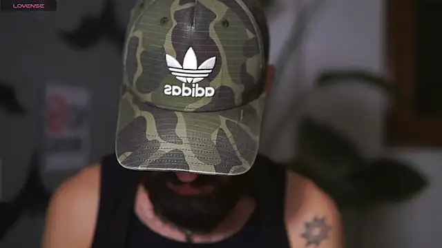 HairyRobxxx online show from November 2025 05:47:01 PM