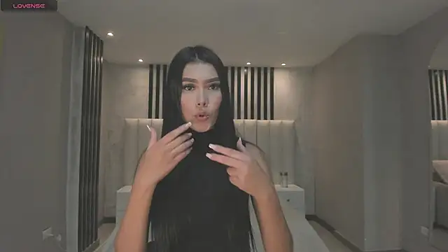 NiaSalvatore online show from February 2025 08:22:02 PM