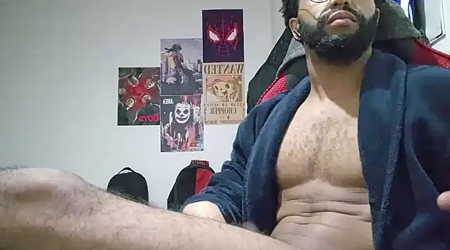 Snapshot of kevi_cocks chatting on January 2025 11:18:02 AM kevi cocks online show from January 2025 11:18:02 AM