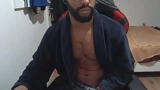 Snapshot of kevi_cocks chatting on January 2025 11:50:01 PM kevi cocks online show from January 2025 11:50:01 PM