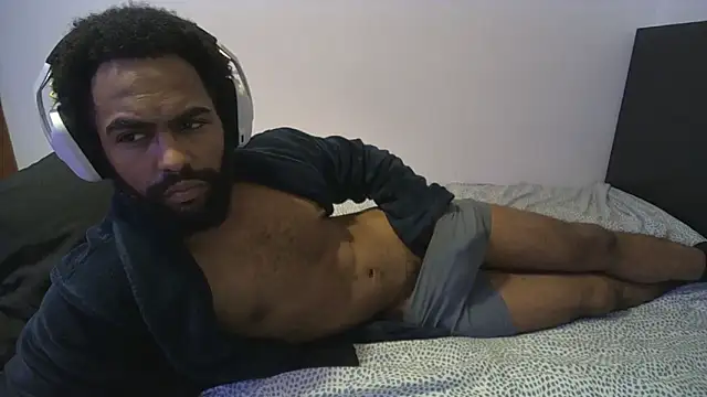 Snapshot of kevi_cocks chatting on February 2025 10:39:01 PM kevi cocks online show from February 2025 10:39:01 PM