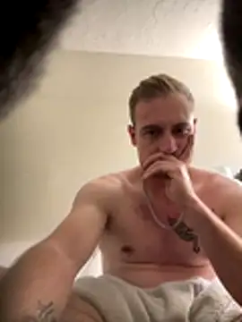 Snapshot of Golden_Alex chatting on December 2025 01:05:02 PM Golden Alex online show from December 2025 01:05:02 PM