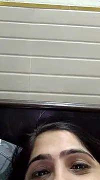 Snapshot of shreya1765 chatting on March 2025 06:19:02 PM shreya1765 online show from March 2025 06:19:02 PM