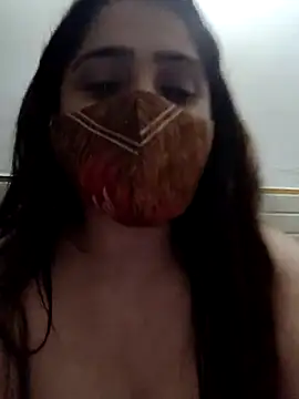 Snapshot of shreya1765 chatting on March 2025 05:43:02 AM shreya1765 online show from March 2025 05:43:02 AM