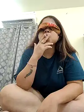 Snapshot of shreya1765 chatting on September 2025 03:06:02 AM shreya1765 online show from September 2025 03:06:02 AM