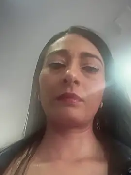 Snapshot of BELLA--26 chatting on November 2025 12:37:02 PM BELLA--26 online show from November 2025 12:37:02 PM