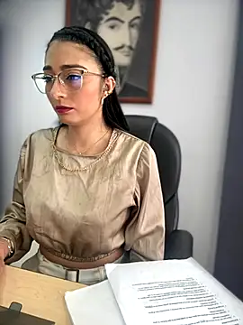 Snapshot of BELLA--26 chatting on November 2025 12:52:01 PM BELLA--26 online show from November 2025 12:52:01 PM