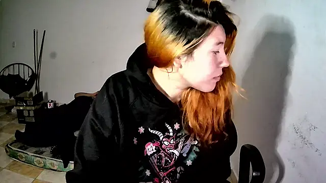 Snapshot of Marcelin-Thompson chatting on March 2025 02:38:02 AM Marcelin-Thompson online show from March 2025 02:38:02 AM