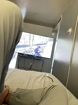 Snapshot of leisurelycriminal chatting on September 2025 06:02:01 PM leisurelycriminal online show from September 2025 06:02:01 PM