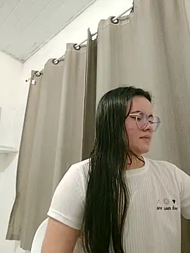 camillebr online show from October 2025 11:13:01 PM