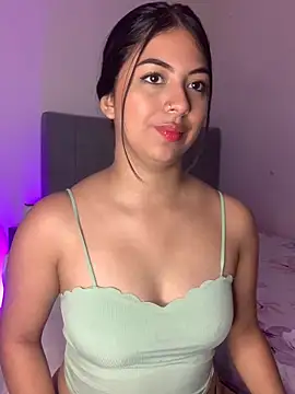 Snapshot of Julii- chatting on February 2025 12:11:01 PM Julii- online show from February 2025 12:11:01 PM