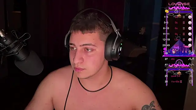 Snapshot of niklix1 chatting on January 2025 10:11:02 PM niklix1 online show from January 2025 10:11:02 PM