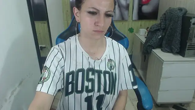 Anniee x online show from February 2025 01:03:01 PM