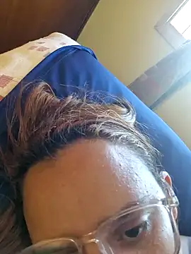 AliceRuivinha2 online show from February 2025 06:15:02 PM