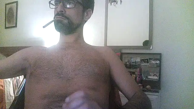 Snapshot of Patrickhound chatting on September 2025 09:47:02 PM Patrickhound online show from September 2025 09:47:02 PM