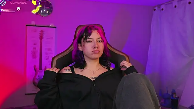  zephyr  online show from October 2025 03:46:02 AM