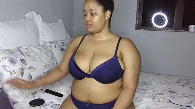 sexytinashe21 online show from September 2025 09:28:02 PM