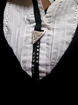 Snapshot of Barbie_183 chatting on January 2025 05:32:01 AM Barbie 183 online show from January 2025 05:32:01 AM