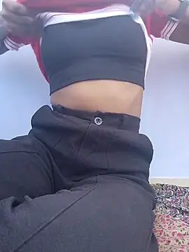 Snapshot of Barbie_183 chatting on March 2025 04:38:02 AM Barbie 183 online show from March 2025 04:38:02 AM