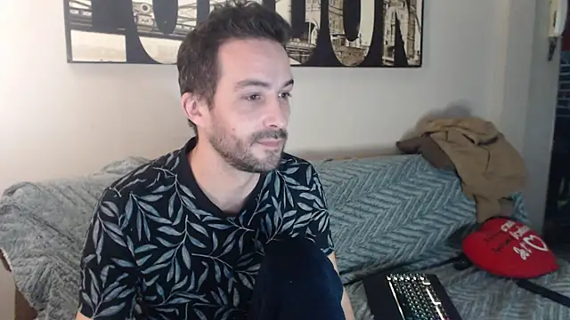 Snapshot of Ziimbafreee chatting on October 2025 05:10:02 PM Ziimbafreee online show from October 2025 05:10:02 PM