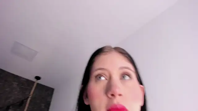 sara  jones gh online show from February 2026 06:59:01 PM