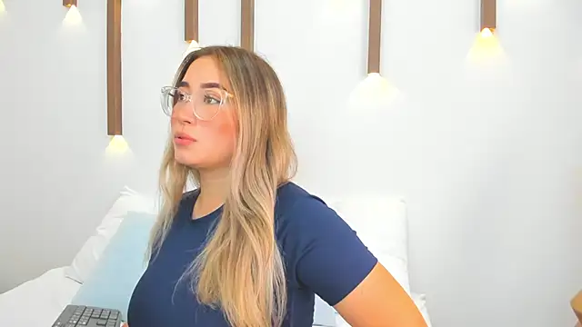 antonella cutie  online show from February 2025 03:16:01 PM