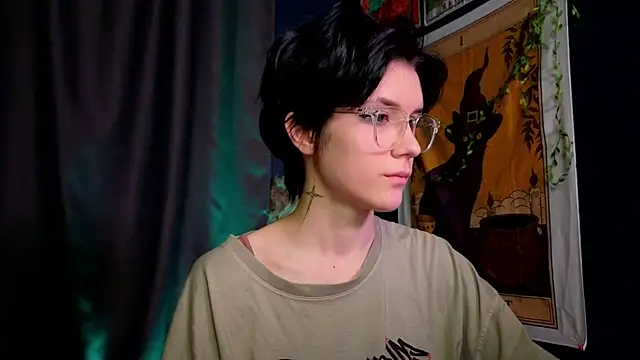 Snapshot of Hyeon_Jin chatting on January 2025 09:31:01 PM Hyeon Jin online show from January 2025 09:31:01 PM