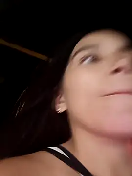 the queen of street online show from November 2025 03:01:02 AM