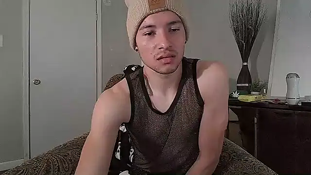 azzel19 online show from January 2025 01:54:01 AM