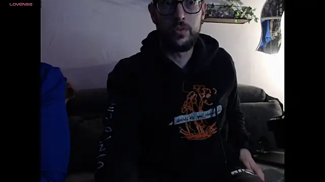 Snapshot of wawarruis chatting on February 2025 11:32:02 PM wawarruis online show from February 2025 11:32:02 PM