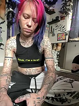 trashbrat online show from May 2026 07:48:02 PM