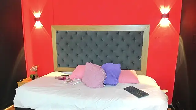 Snapshot of Charlot_Vega_ chatting on October 2025 07:43:01 PM Charlot Vega online show from October 2025 07:43:01 PM