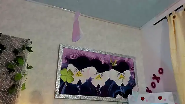 Snapshot of VeronicaOlson_ chatting on March 2025 07:48:01 AM VeronicaOlson online show from March 2025 07:48:01 AM